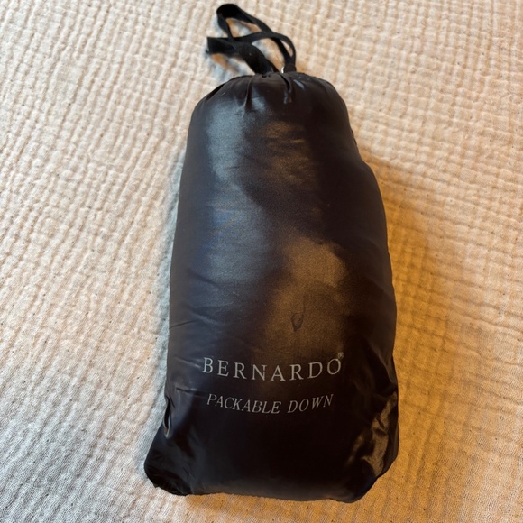 Bernardo Packable vest Black puffer sz L - Picture 2 of 5